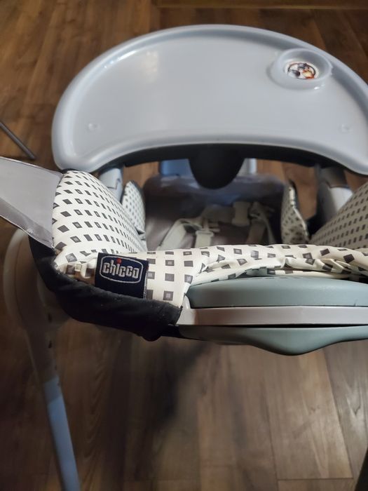 Scaun de masa pentru bebelusi - Chicco