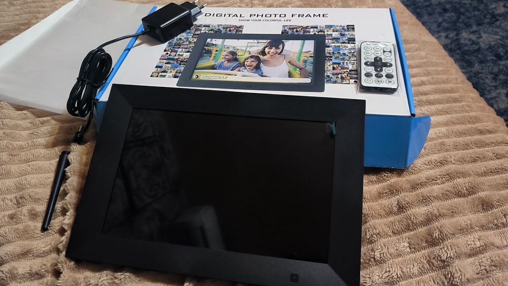 Чисто нова дигитална 10.1' фото рамка