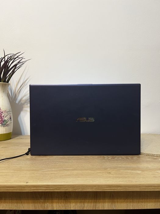 Laptop ASUS VivoBook 15 (X512F) /i5 Gen 8 /12GB RAM /Citiți descrierea