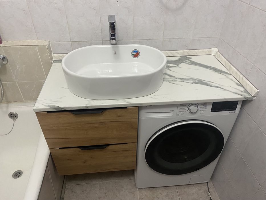 шкаф с ванной комнаты