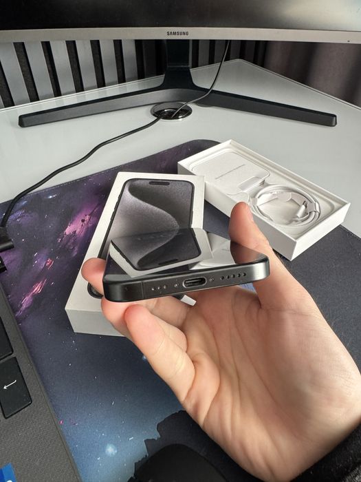 Iphone 15 Pro / 256 GB  / Baterie 86 %