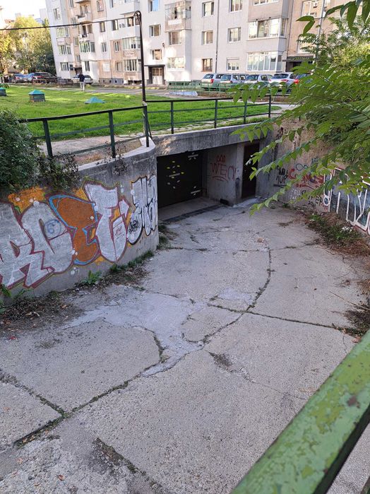 Дава се под наем Гараж / Паркомясто в София, Банишора - 19 кв.м за 91.8 € - Снимка #4