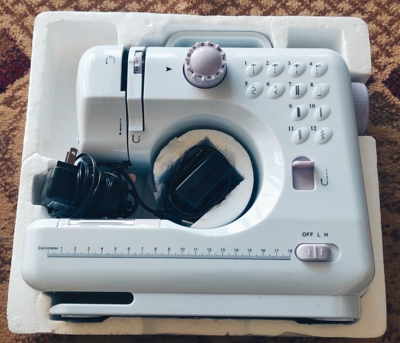 Швейная машинка мини