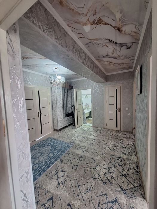 3xonali kvartira sotiladi