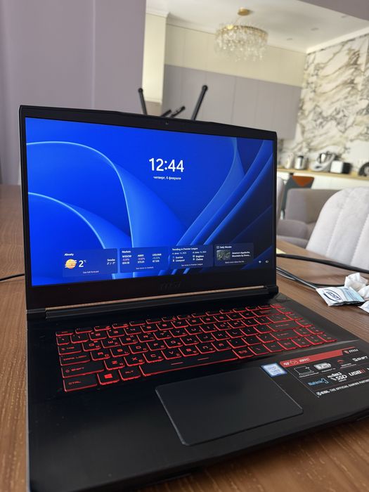 Ноутбук MSI GF63 8RC