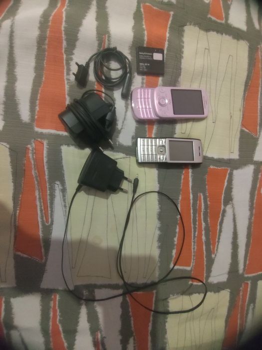 Nokia e51 și Sony Ericsson