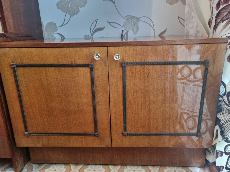 Тумба под телевизор