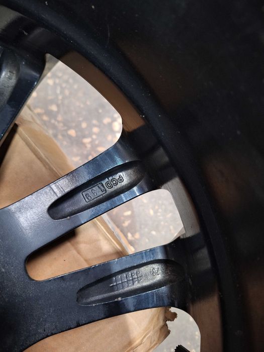 Диски R 18  на TANK с датчиками давления