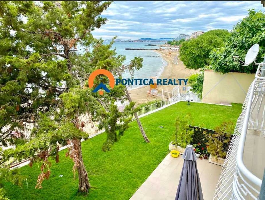 Двустаен на първа линия с гледка море в Свети Влас