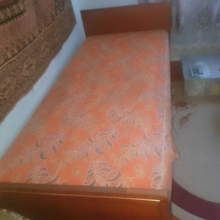 Кровать односпальная