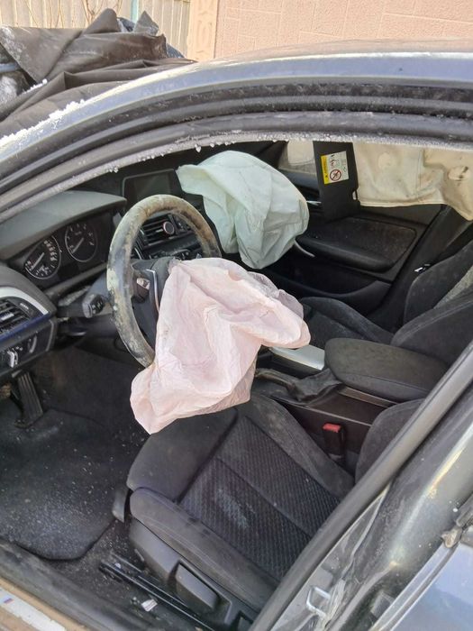 Vand BMW seria 1 2014 avariat