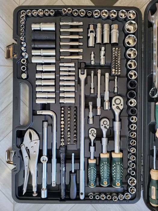 Kuluch nabor kattasidan AMG FORSE BRENDIDAN 202 PCS