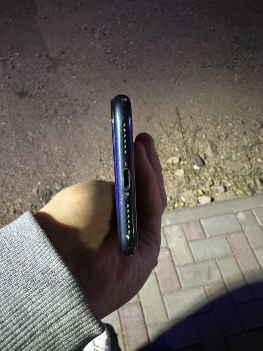 Продаётся Iphone XR