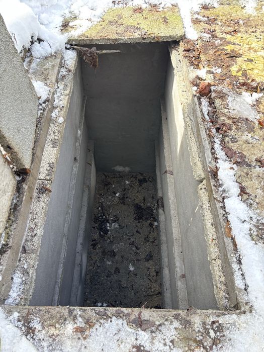 Loc de veci Cimitirul Belu, 2 cripte cu total 6 locuri