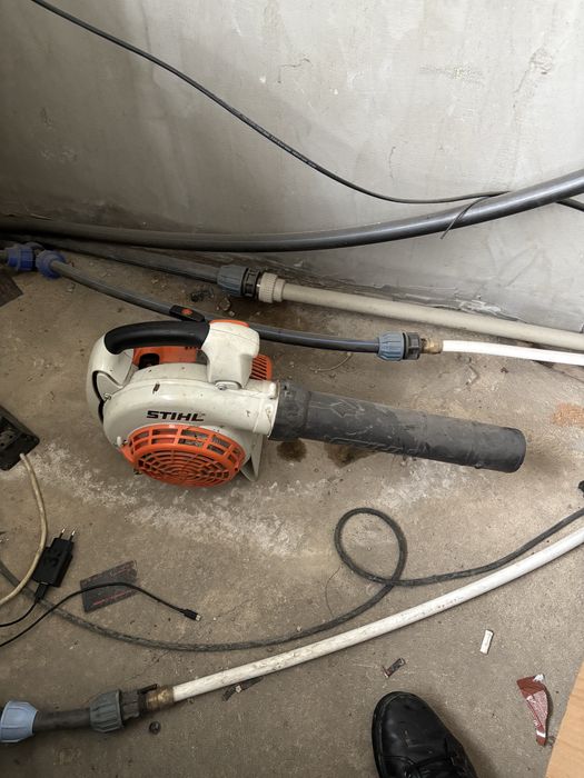 Въздуходувка STIHL бензинова 800 W, 27.2 см3, 780 м3/ч, BG 86