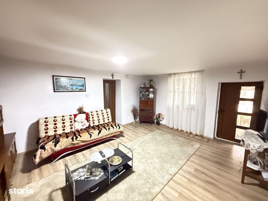 Casă de vânzare – Sântana