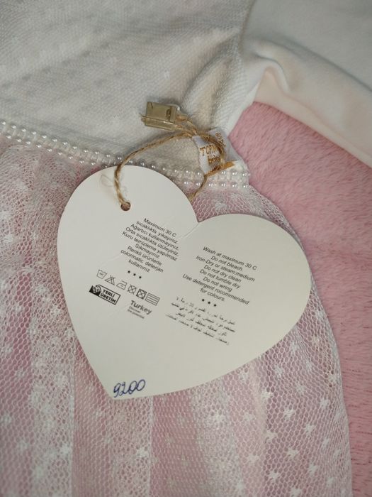 Продам новое платье для принцессы