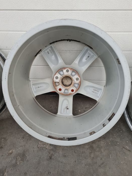 Оригинални джанти за АУДИ AUDI TT VW SEAT SKODA R18 5x112 ET52 9J