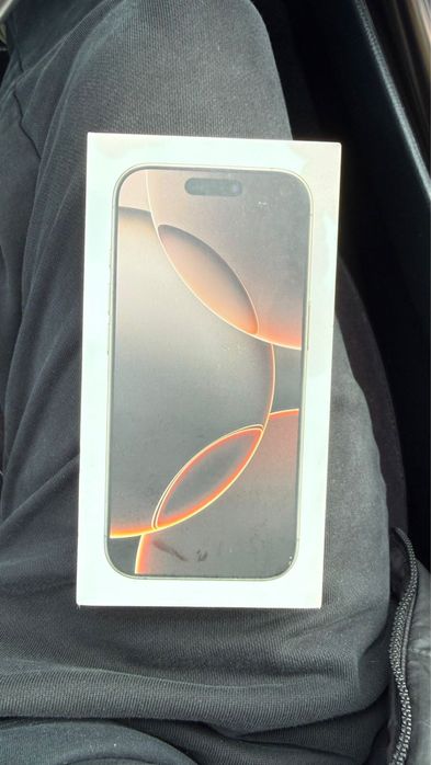 Iphone 16 pro почти новый