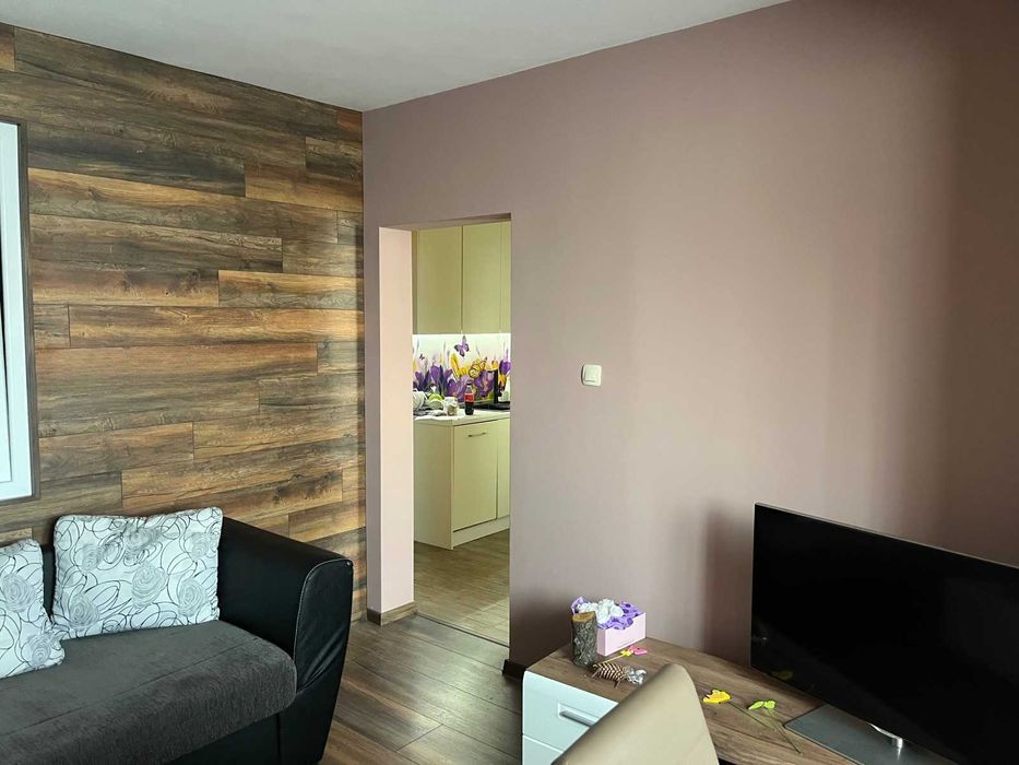 Дава се под наем Тристаен апартамент в София, Банишора - 70 кв.м за 700 € - Снимка #1