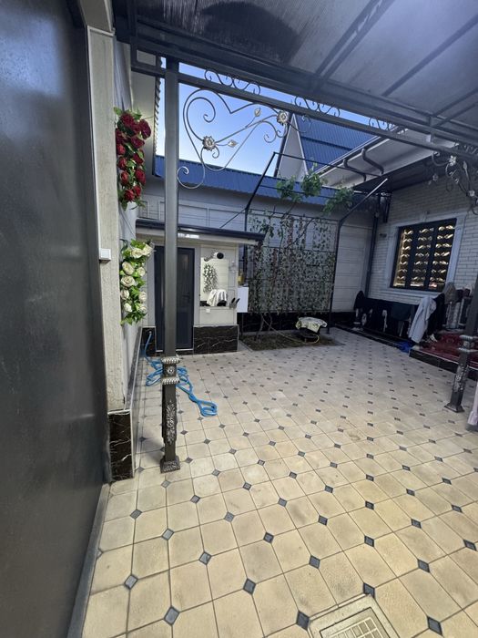 Uy 3 xona+xoll umumiy 2 sanuzel 1.8 sotix