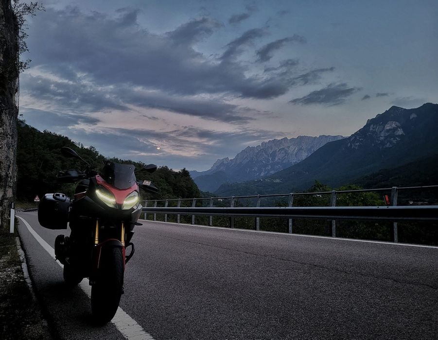 BMW F900XR, 2021, full option, garantie, 105hp