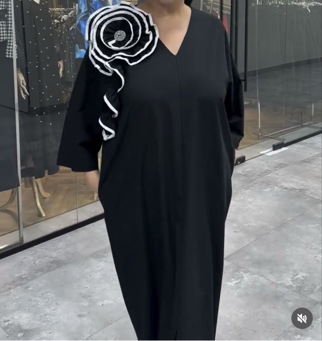 Платье и мир и в пир