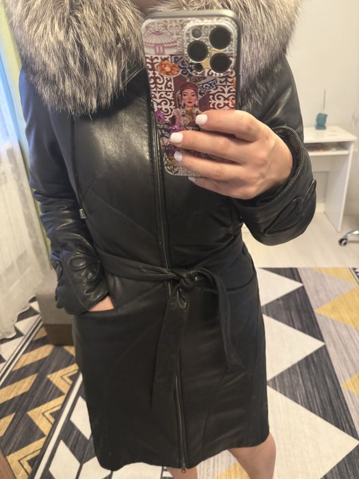 Продам кожаное польто 44 размер