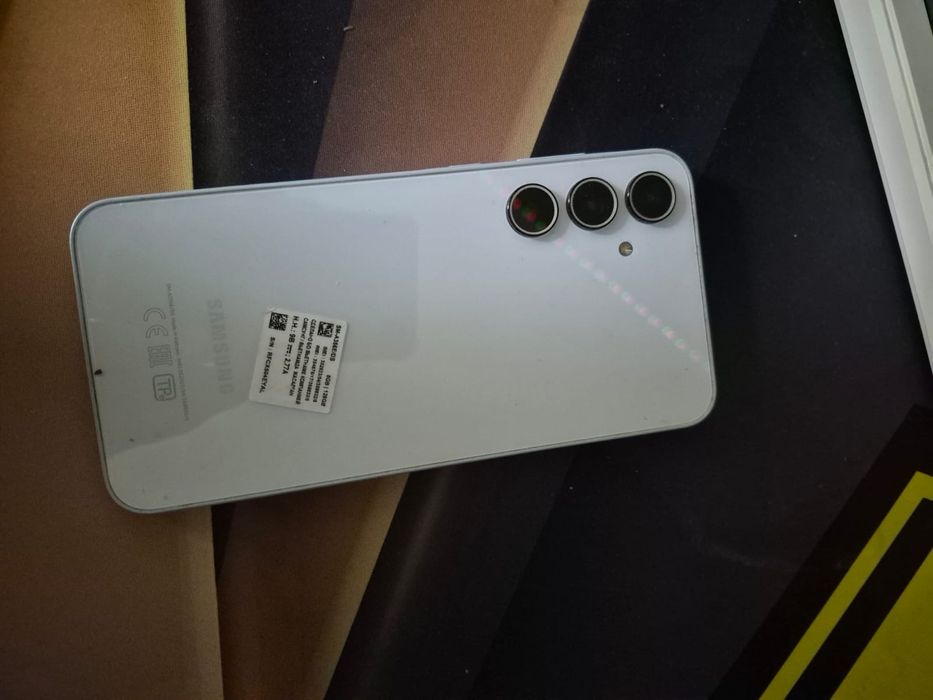 Продам Galaxy A35 5G 8/128gb