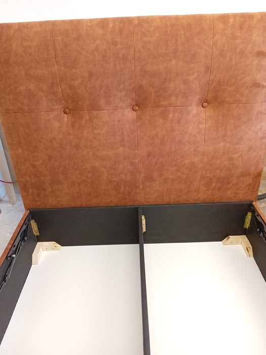 Тапицирани Спални