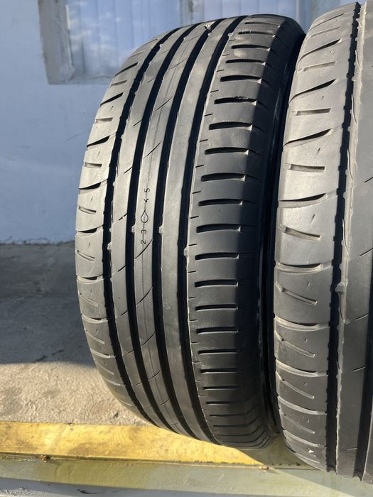 2 бр. летни гуми 215/60/16 Nokian DOT 1911 4,5/5,5 mm