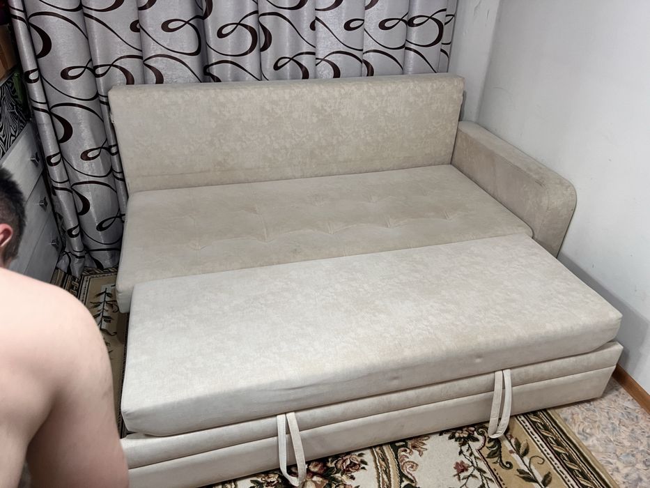 Продам диван 50.000