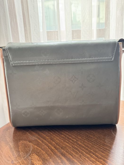 Чанта Louis Vuitton