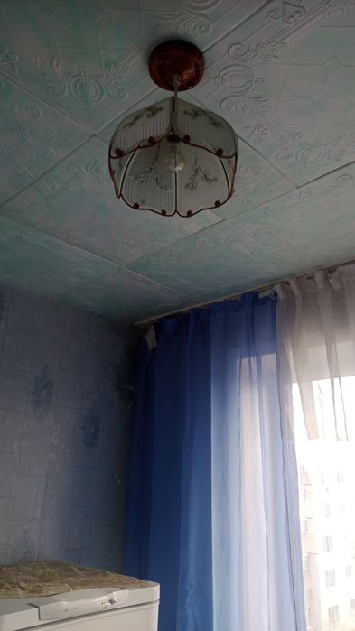 Продам люстра-светильник