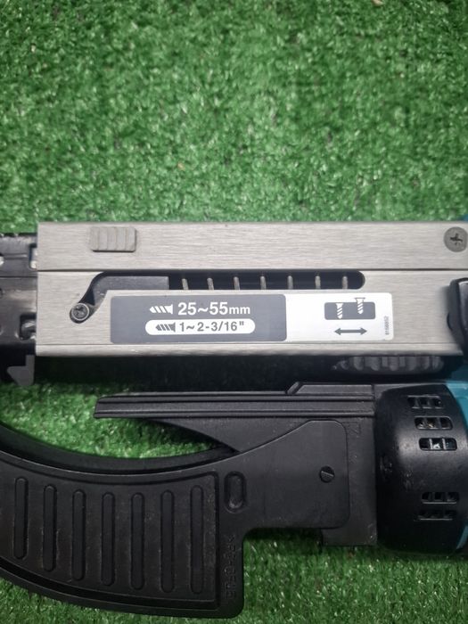 Винтоверт за гипсокартон Makita DFR550