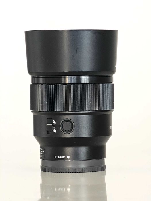Обектив Sony FE 85mm f/1.8