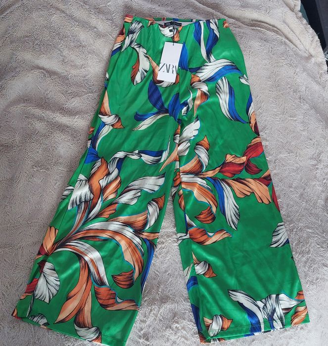 Панталони Zara (нови)