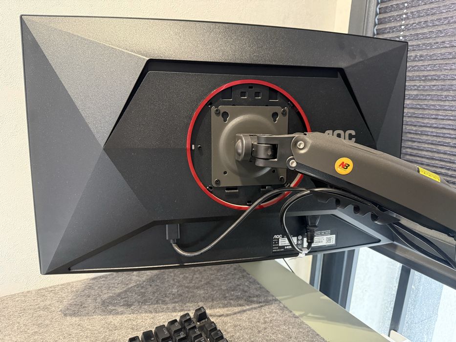 Monitor AOC 27 280Hz