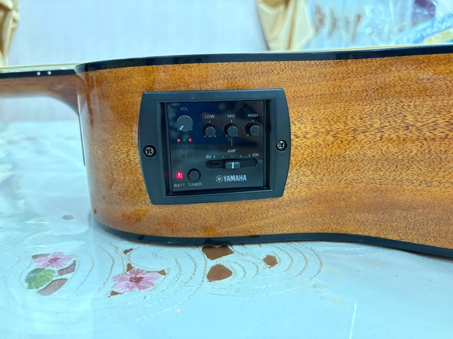 Гитара Yamaha FGX800C SB коричневый