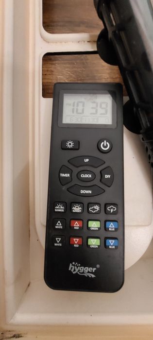 Vind Acvariu Complect Echipat + Pesti Scalari