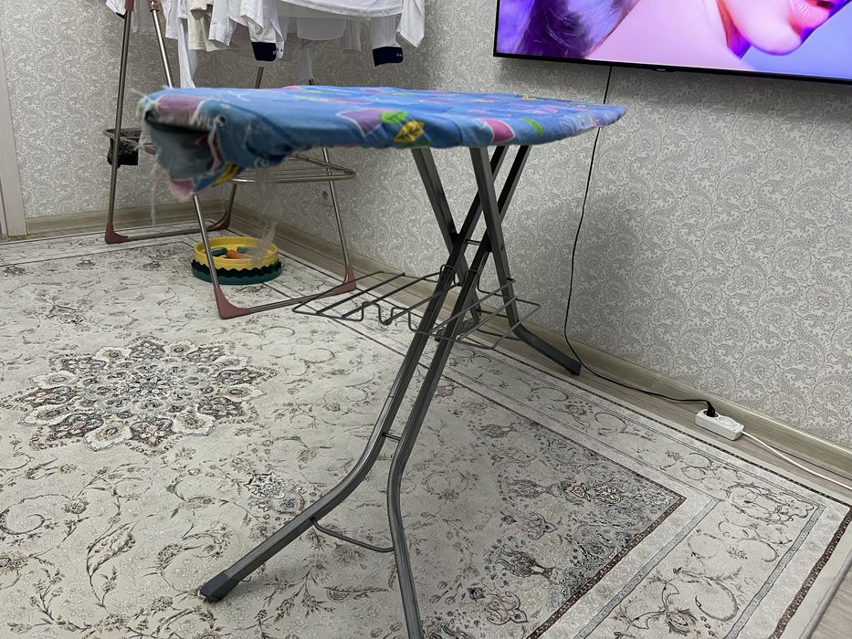 Продам гладильную доску.