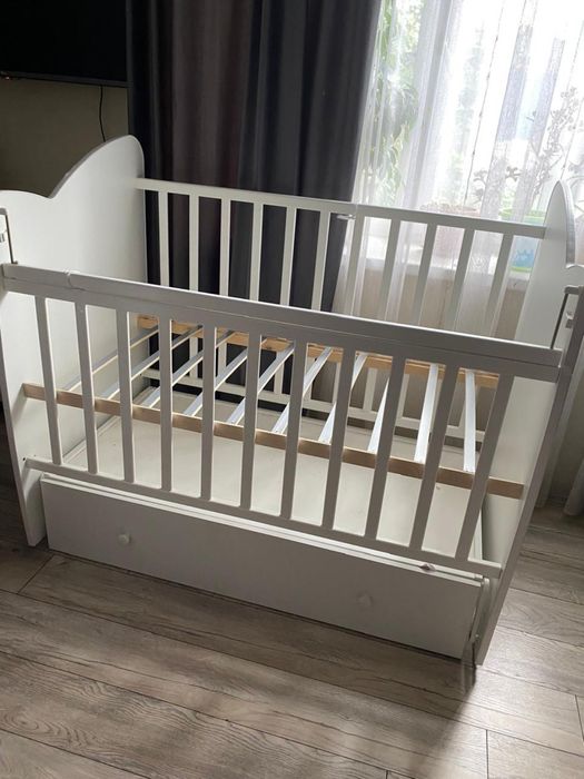 Кроватка детская. Состояние отличное.