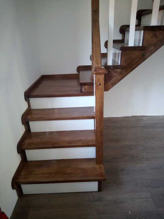 Scară lemn stejar