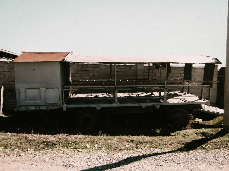 Прицеп пчеловодный