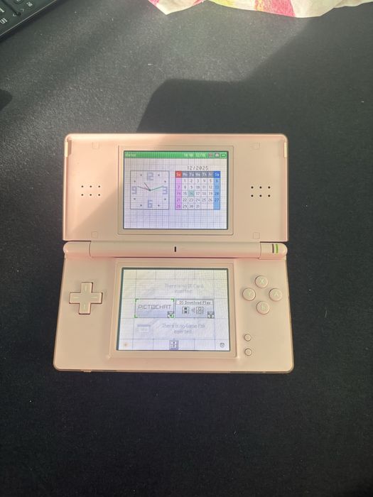 Nitendo Ds lite,perfect functional,cu 9 jocuri