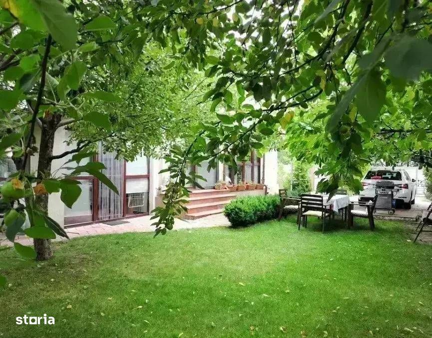 Vilă luminoasă cu 5 camere, curte 512 mp, Mogoșoaia