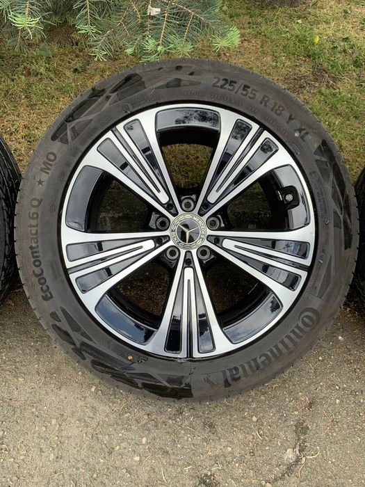 Джанти 18” е класа w214 с летни гуми continental