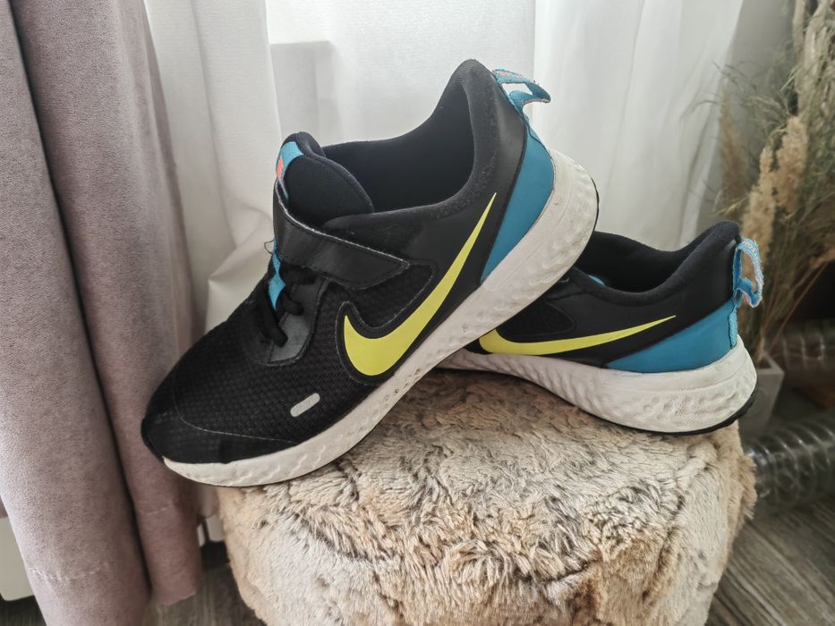 Маратонки nike 35n 22см