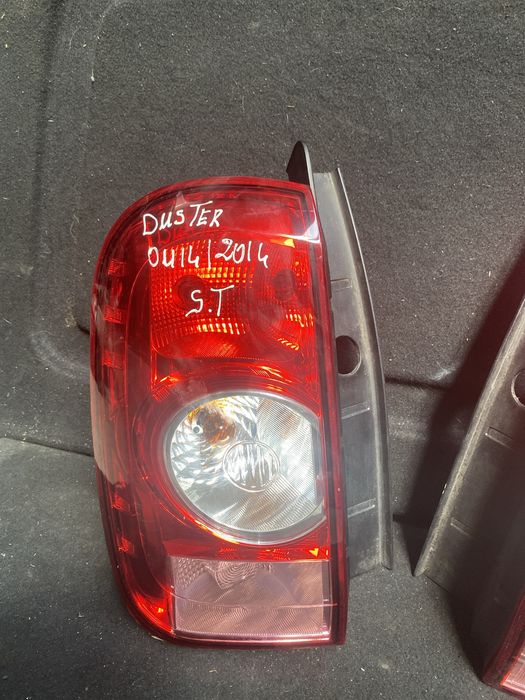 Tripla-Triple Dacia Duster 1 2014 Lampa-Stop stanga-dreapta