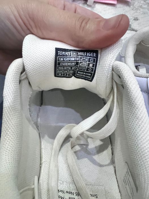 Обувки Tommy jeans